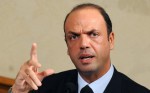 I paletti di Alfano: “No ai matrimoni e alle adozioni gay” item-thumbnail