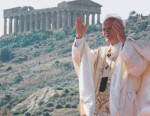 Riina: “Papa Wojtyla era un carabiniere, ci disse di pentirci” item-thumbnail