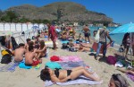 Mondello, rubano cellulari <br> ai bagnanti: fermati 3 giovani item-thumbnail