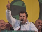 Migranti, Salvini: “Fatemi fare il ministro dell’Interno per 6 mesi e vedrete…” item-thumbnail